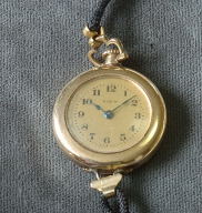 Elgin 14K gold lady transitional wristwatch circa 1917 